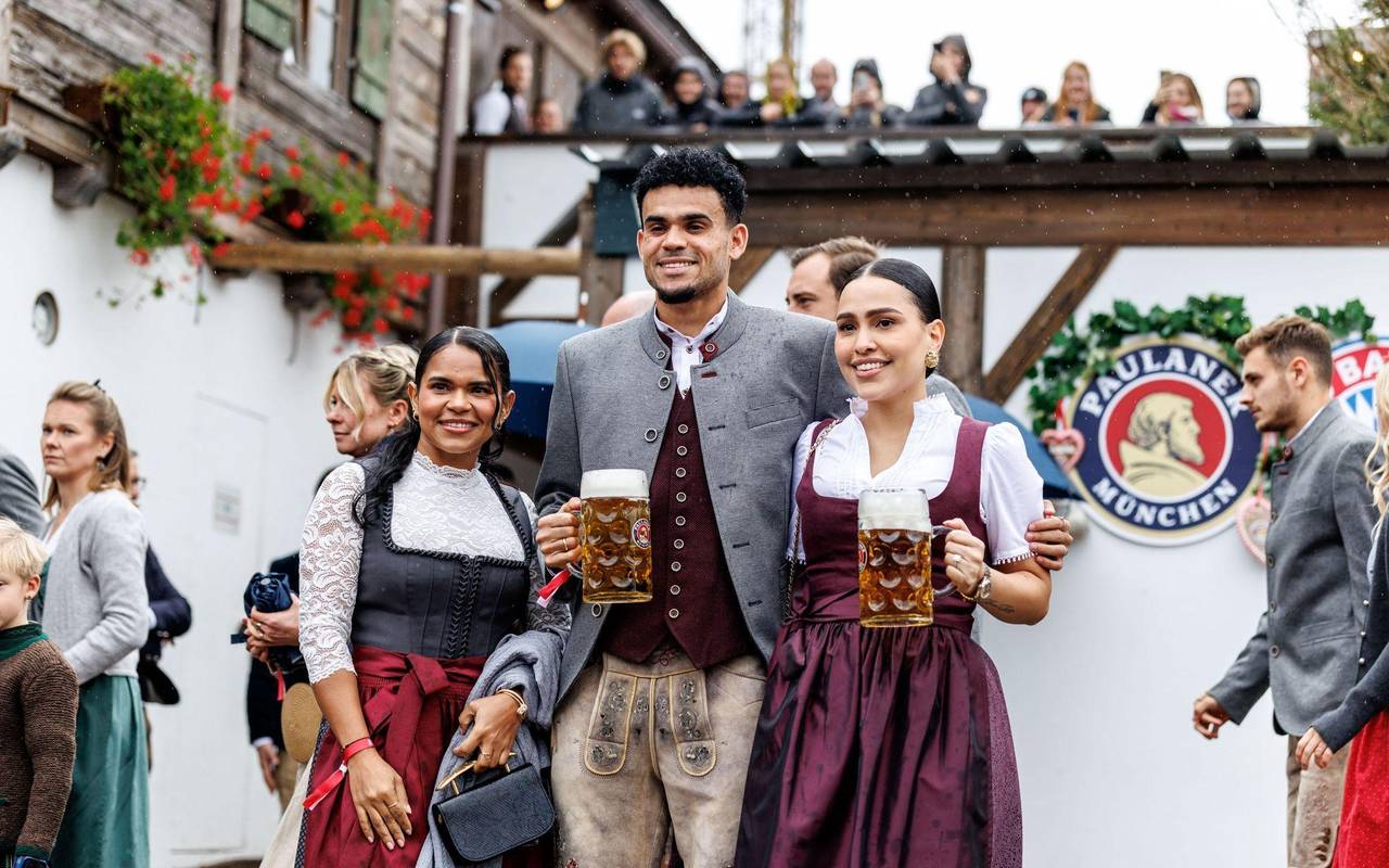Besuch des FC Bayern München auf dem Oktoberfest