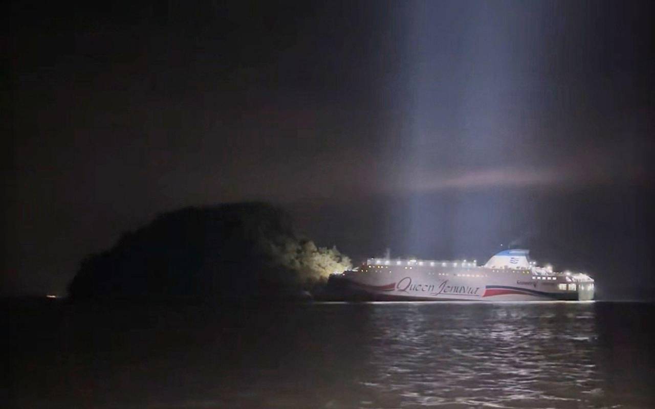 Schiff in Südkorea gestrandet