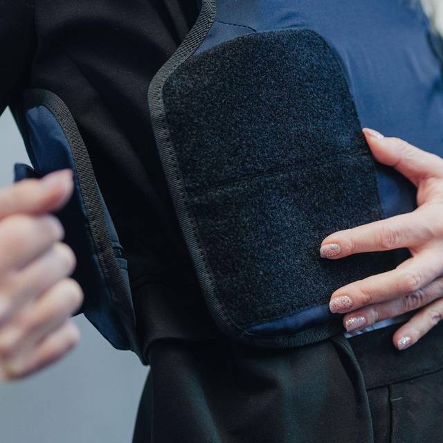 Schutzwesten für Gerichtsvollzieher