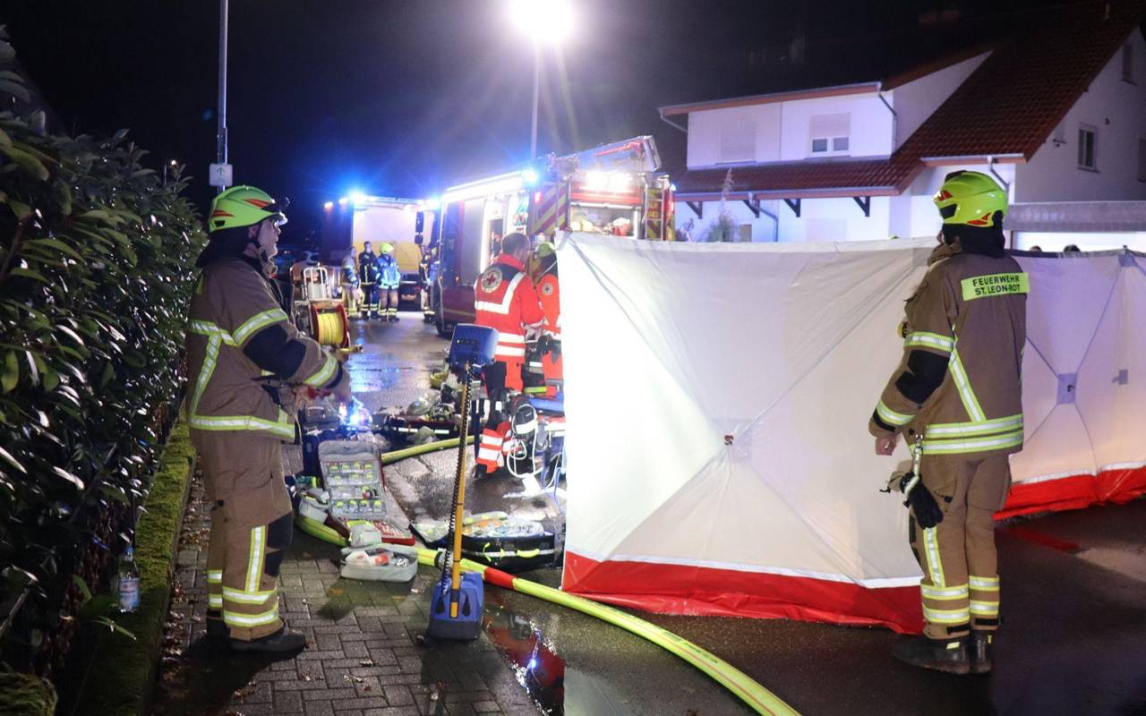 Zwei Tote bei Brand in Einfamilienhaus