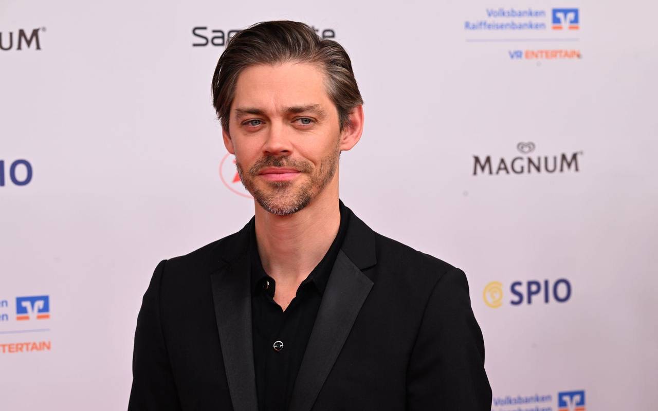 Tom Payne beim Deutschen Filmball