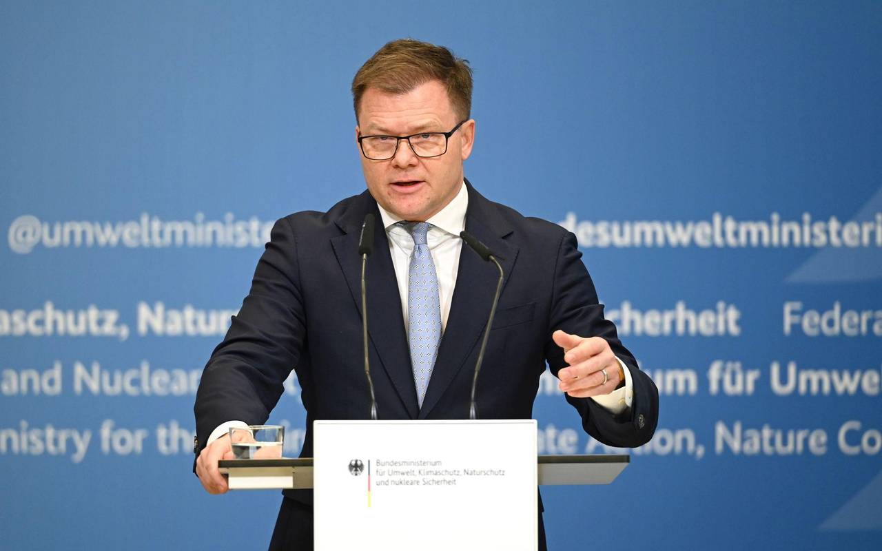 Bundesumweltminister stellt Elektroauto-Kaufprämie vor