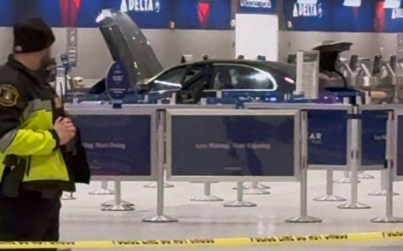 Autounfall am Flughafen in Detroit