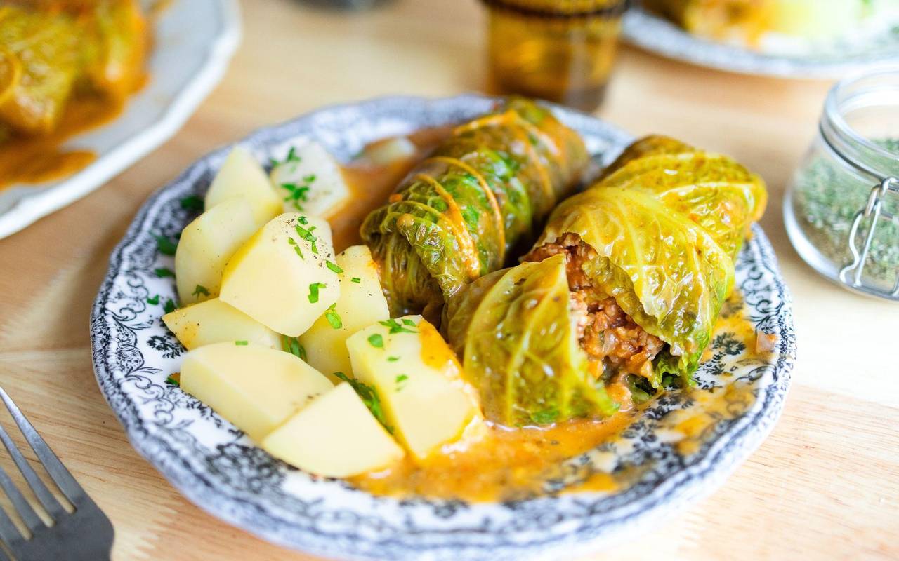 Vegane Kohlrouladen aus Wirsing