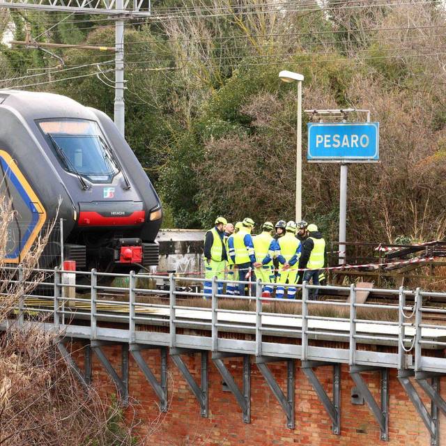 Italien - Brand bei Pesaro