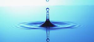 100 Trinkwasserflaschen für Isselburger Gesamtschüler