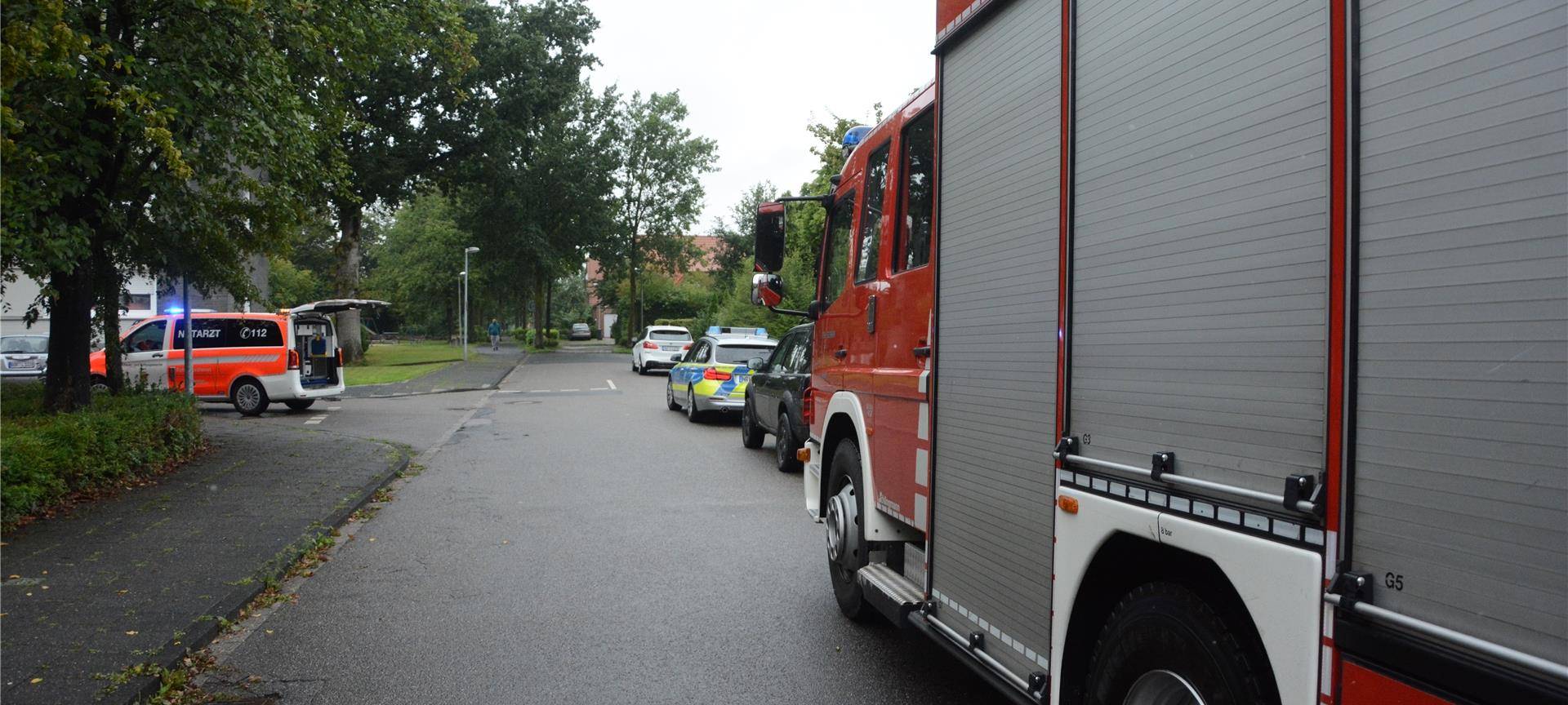 Rettungskräfte finden 2 Tote in Ahauser Wohnung