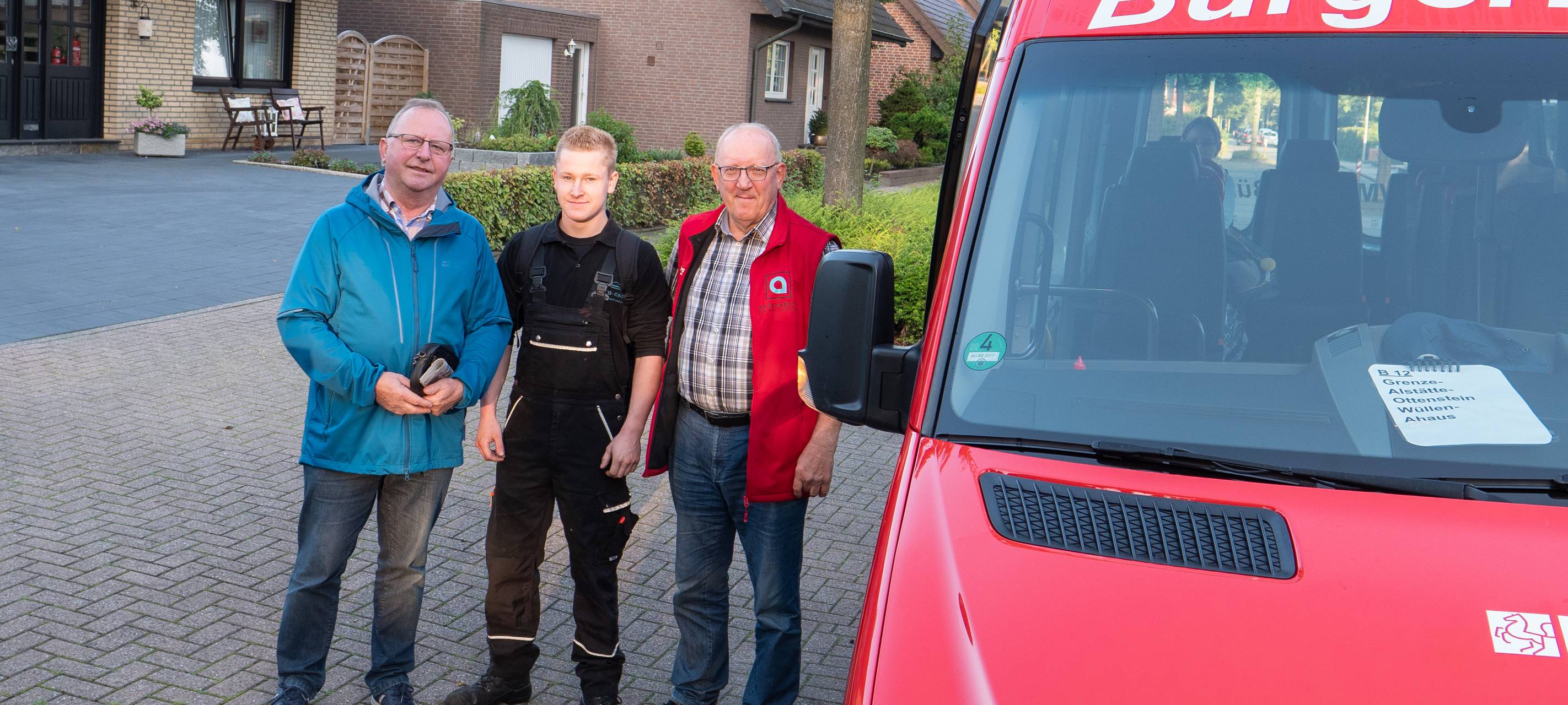 Bürgerbus Ahaus-Haaksbergen freut sich über 10.000 Fahrgäste