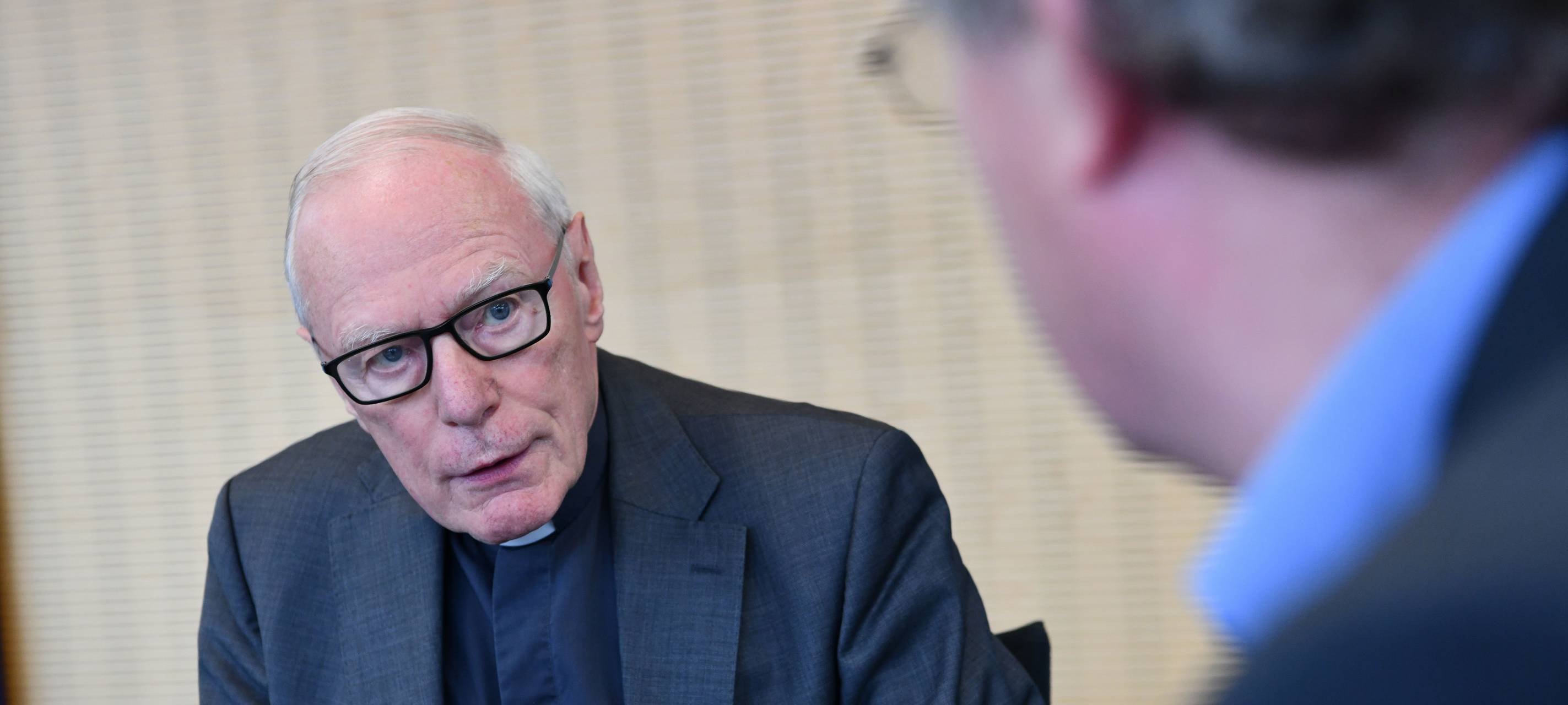 Ehemaliger Weihbischof gesteht Fehler