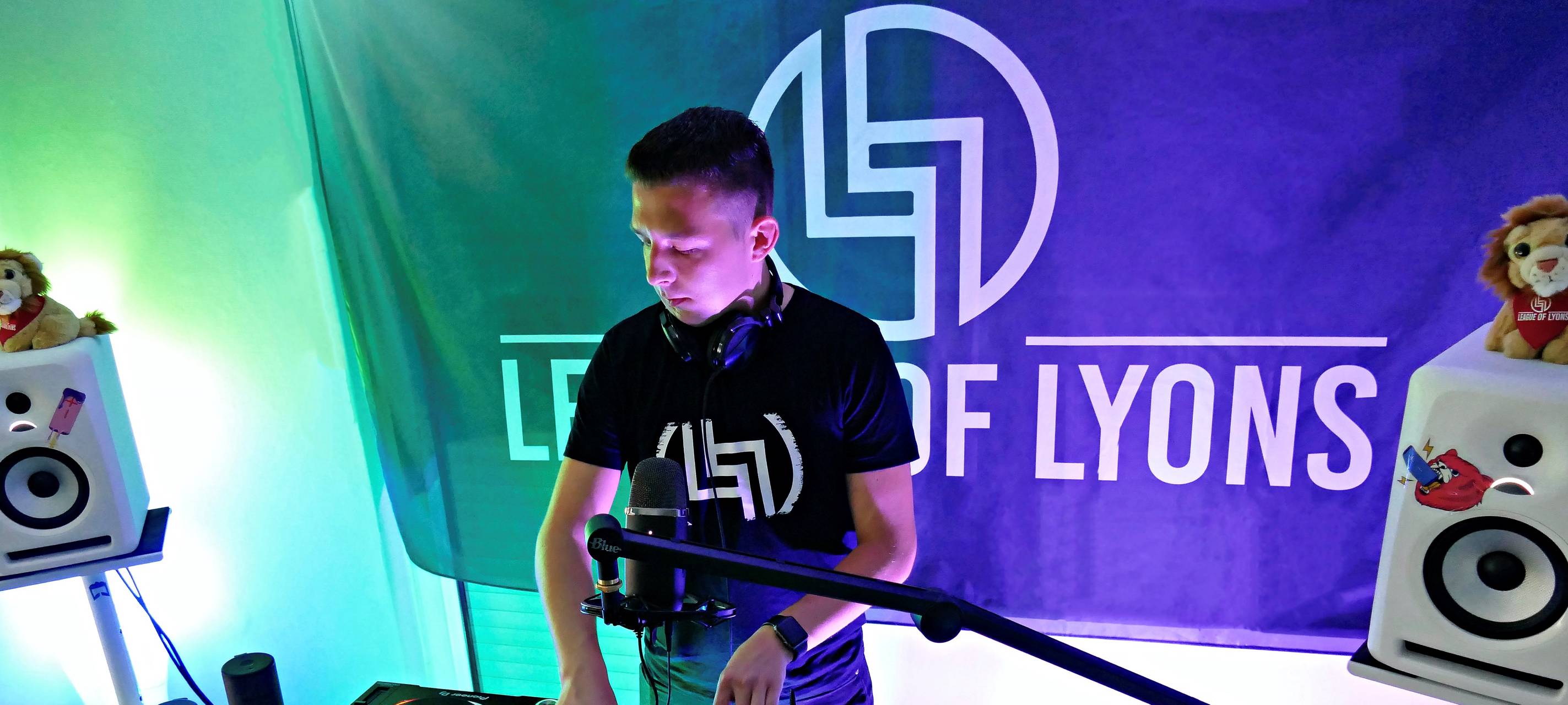 Plattenfirma League of Lyons Livestream