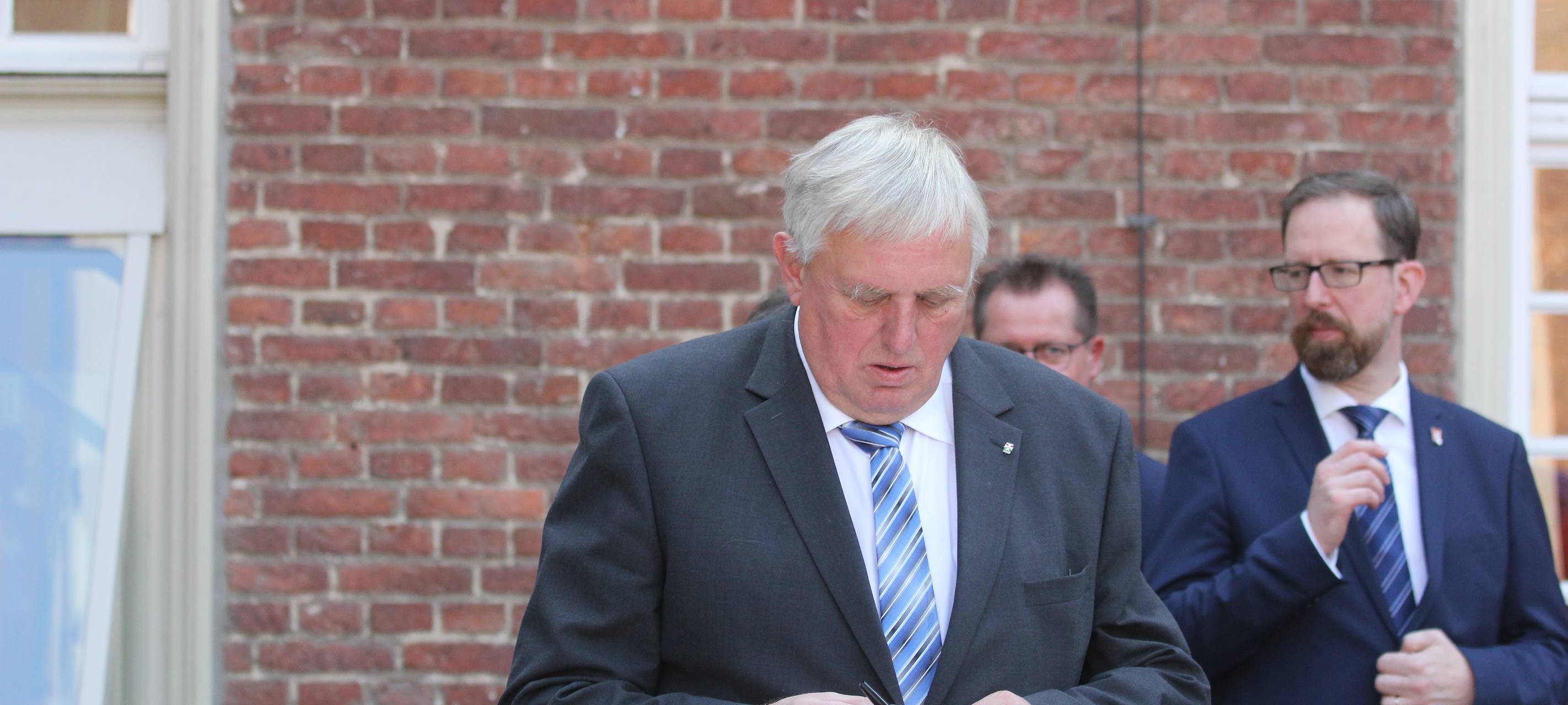 Laschet und das Landeskabinett in Anholt
