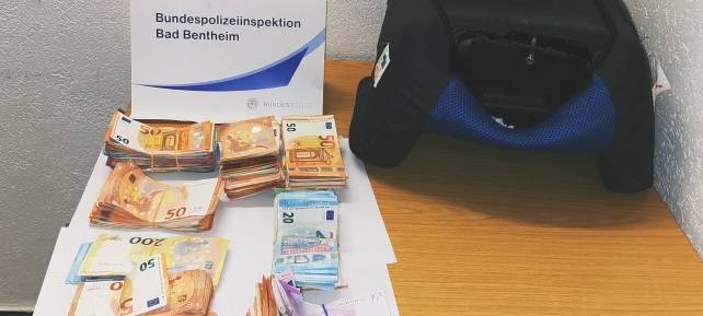 50.000 Euro im Kindersitz versteckt - bei Bad Bentheim