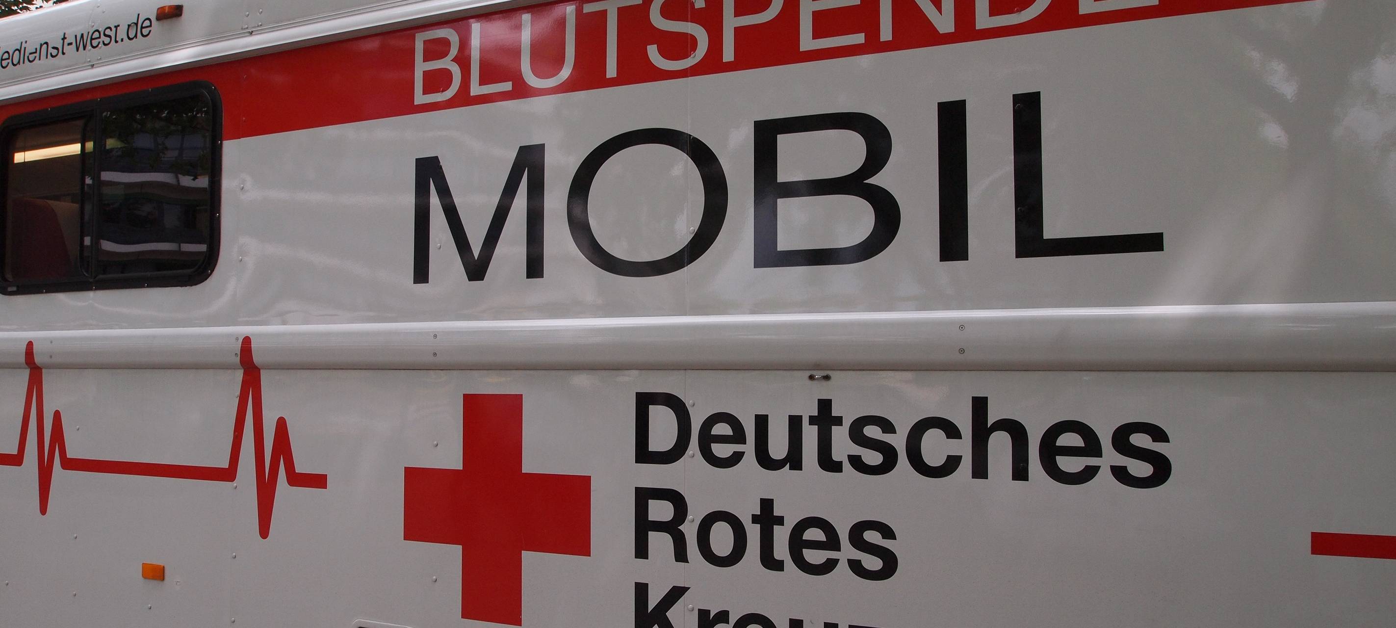 Auch in den Herbstferien Blut spenden!