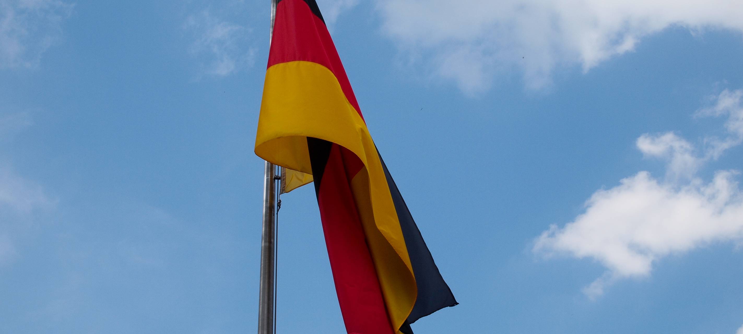 Beflaggung des Kreishauses in Borken