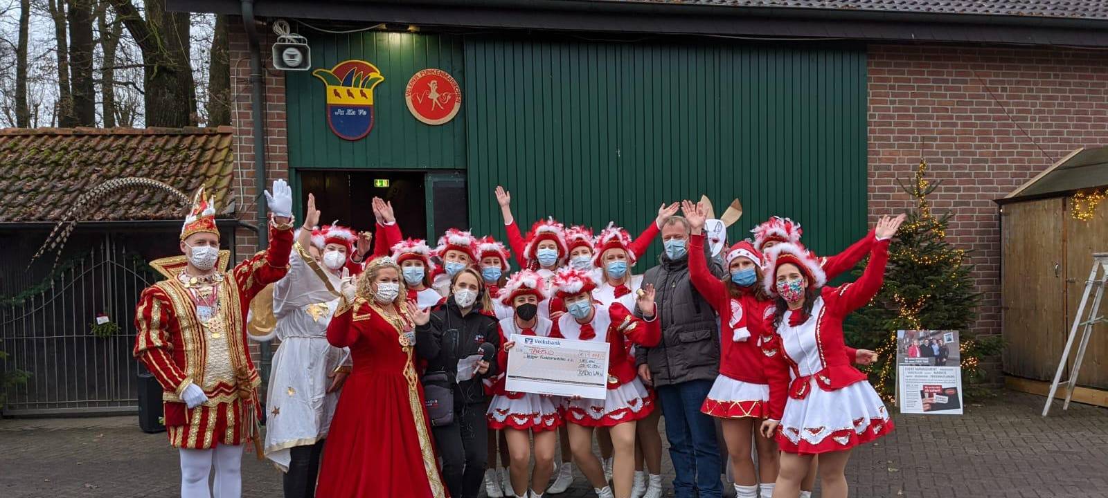 1000 Euro für die Velener Funkenmariechen