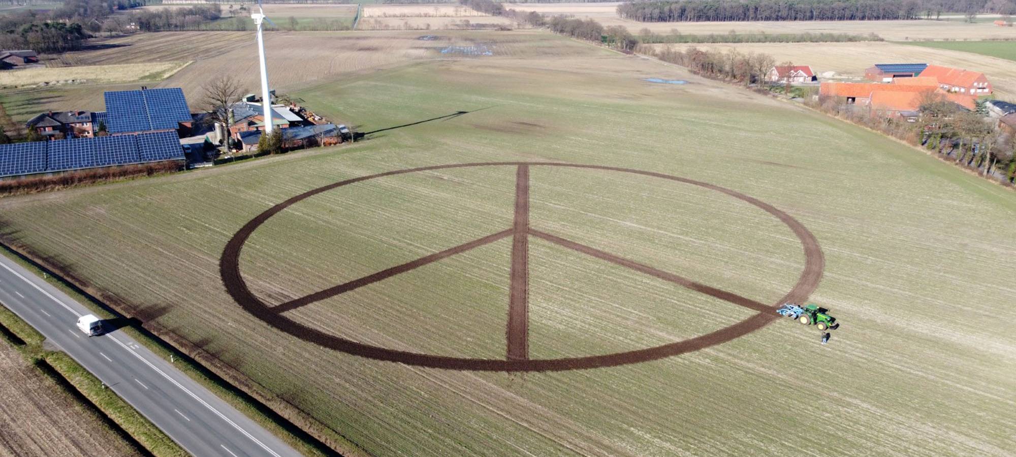 Grubbern für den Frieden - Landwirte im Kreis Borken