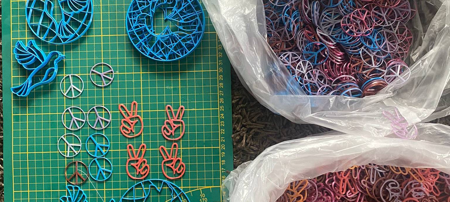Friedenssymbole aus dem 3D-Drucker