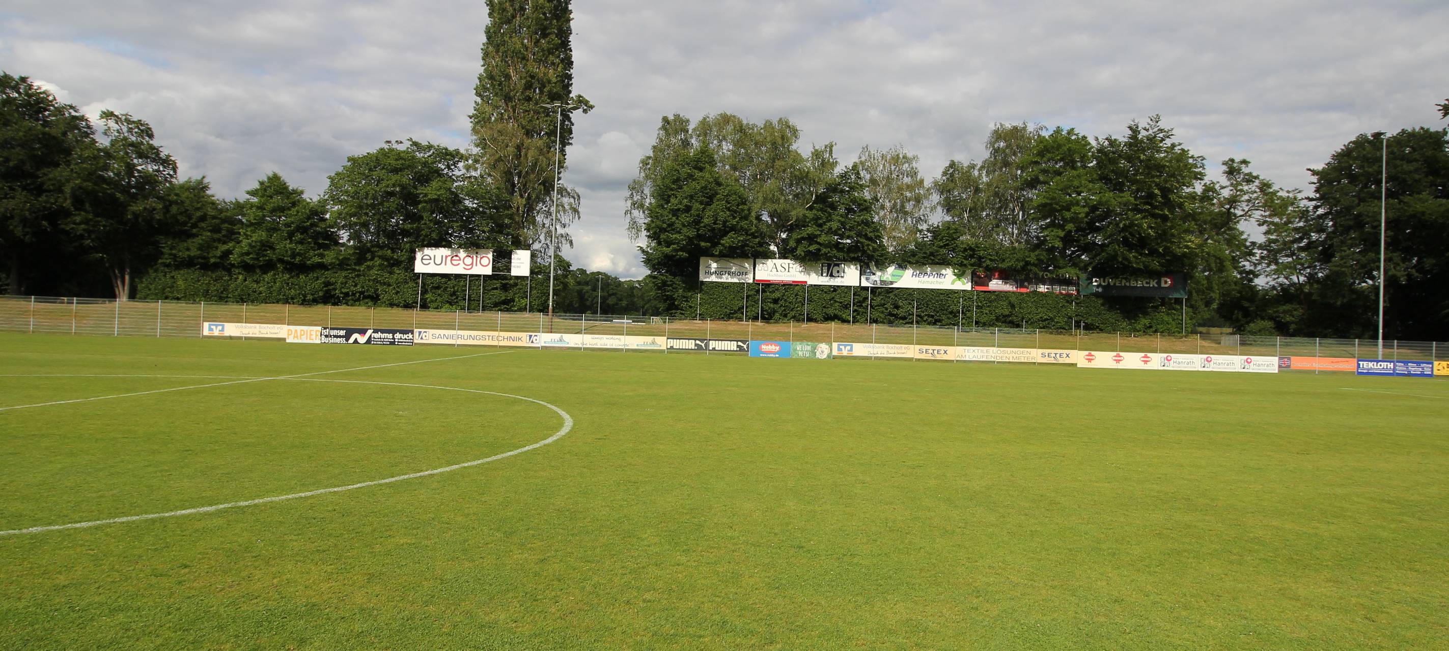 Platzfreigabe erteilt Heimspiel findet statt