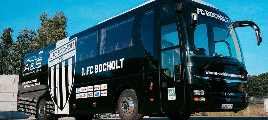 Bocholter Mannschaftsbus übergeben
