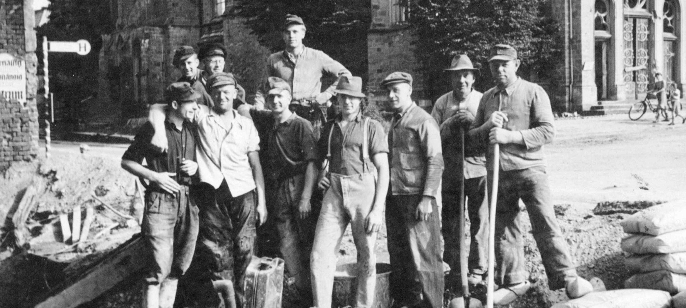 1948 - Borgers beim Wiederaufbau der Innenstadt und Kirche in Stadtlohn nach dem zweiten Weltkrieg