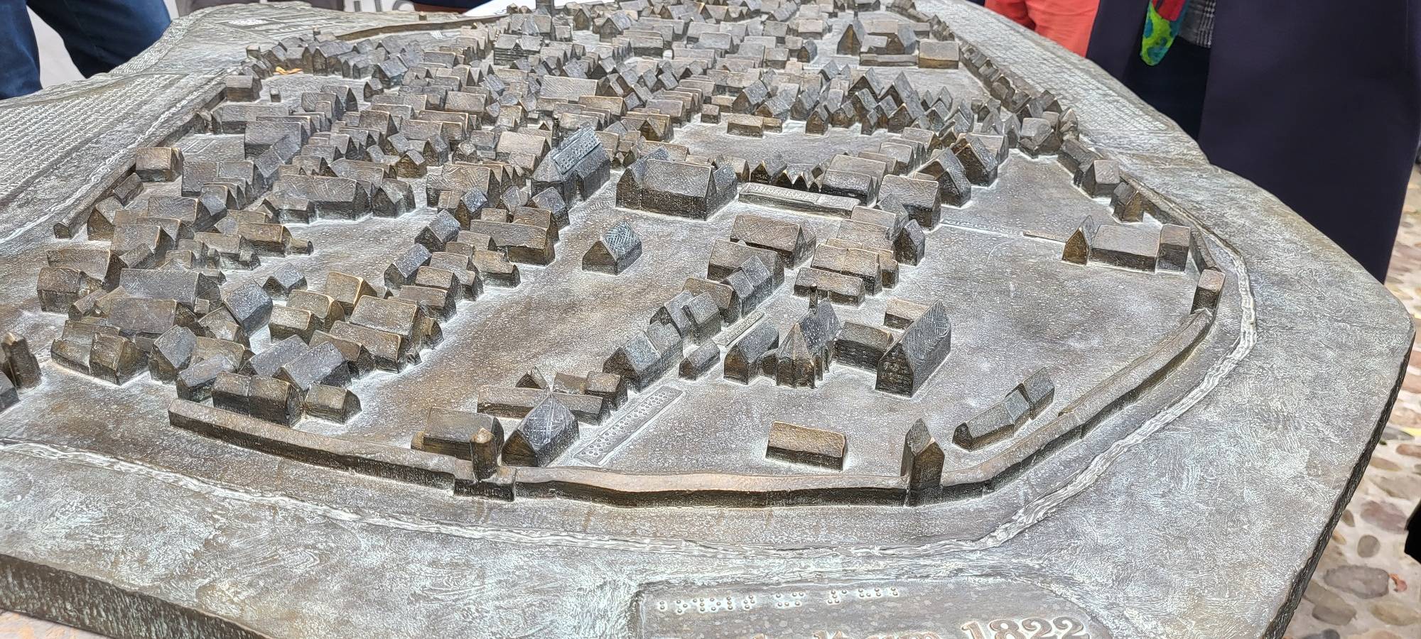 Bochholt enthüllt Historisches Stadtmodell