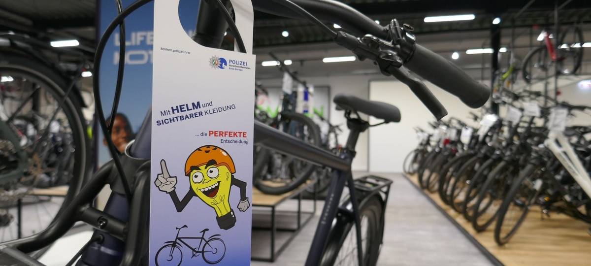 Kampagne "Mit Helm und sichtbarer Kleidung- die perfekte Entscheidung"