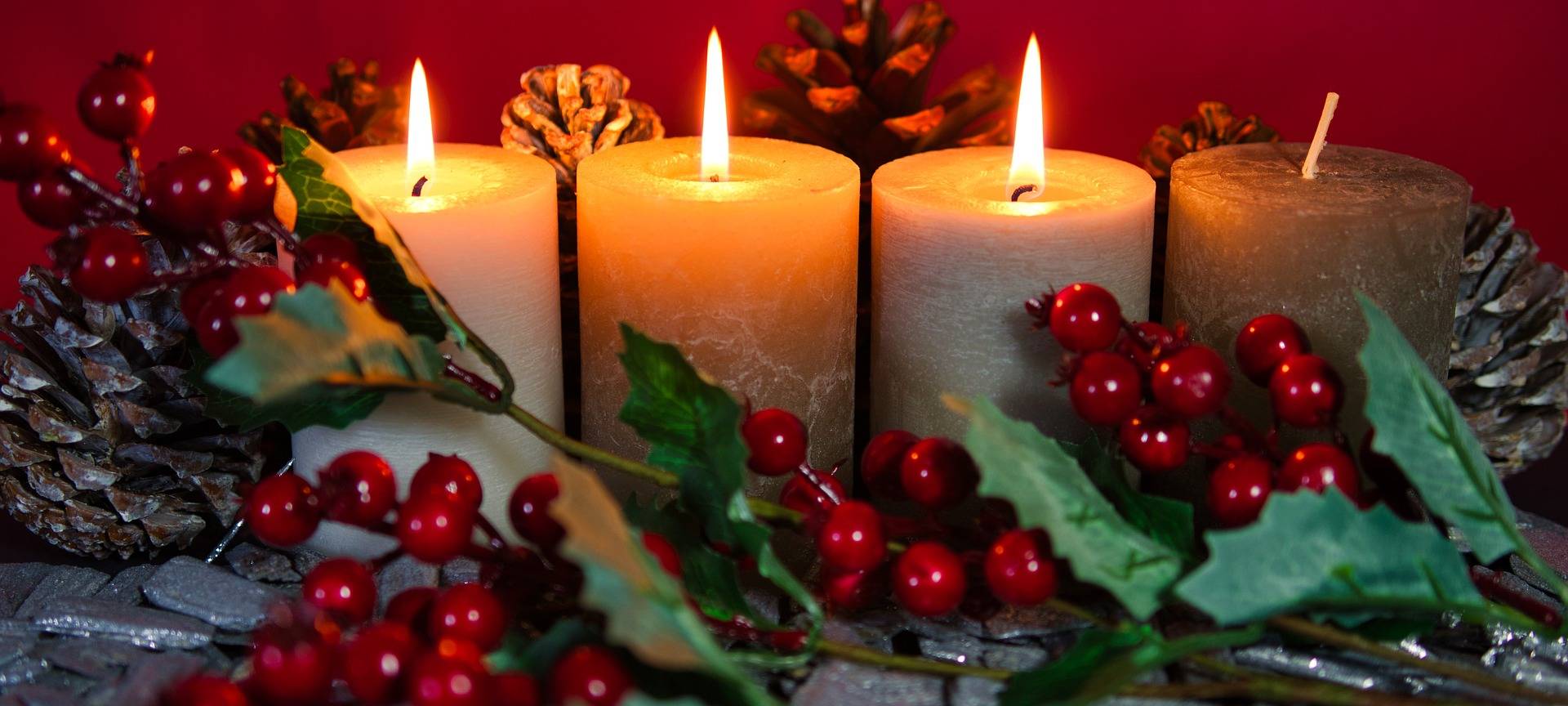 Wie zünde ich den Adventskranz ,,richtig" an?