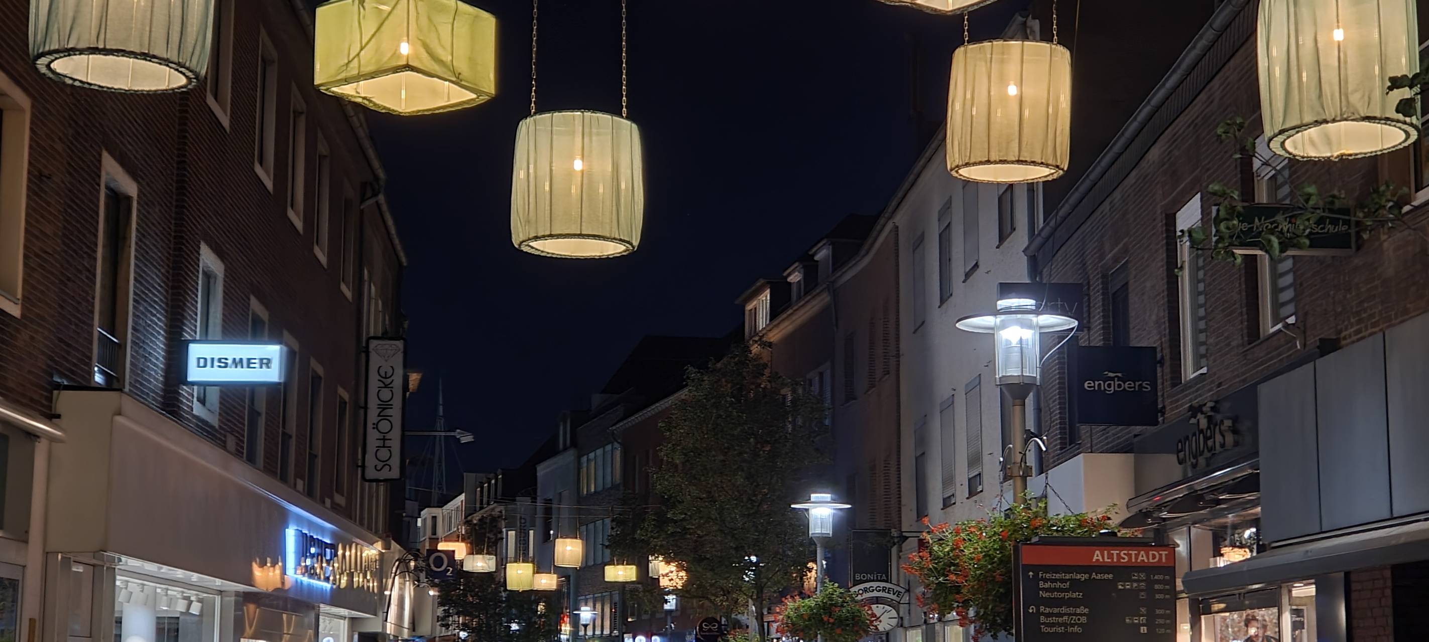 Bocholt hat wieder Lampenschirme in der Innenstadt