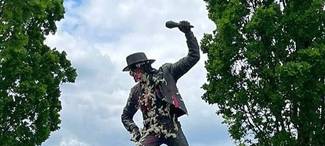 Udo Lindenberg-Statue beschädigt