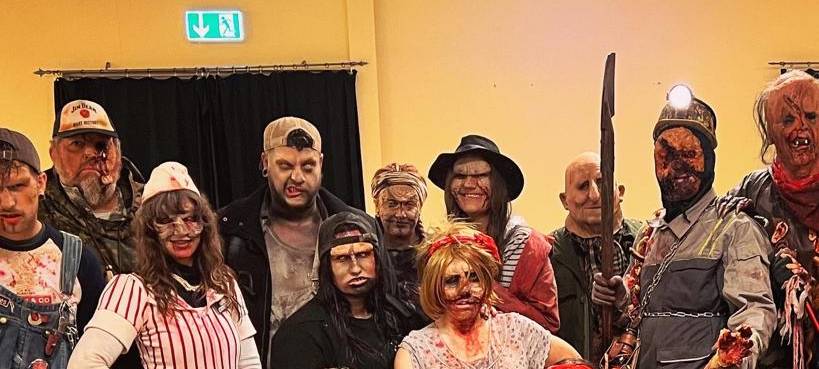 Monster-Crashkurs - Silvia im Moviepark