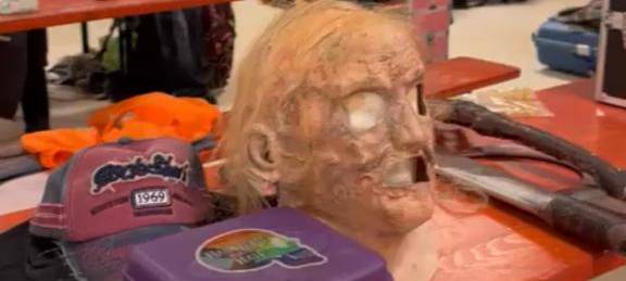 Monster-Crashkurs - Silvia im Moviepark