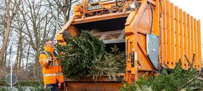 ESB-Bocholt holt die Weihnachtsbäume ab