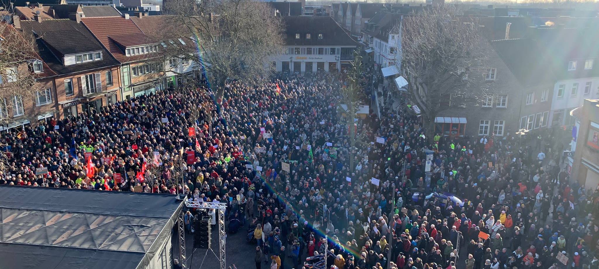 4500 bis 5000 bei Borkener Demo