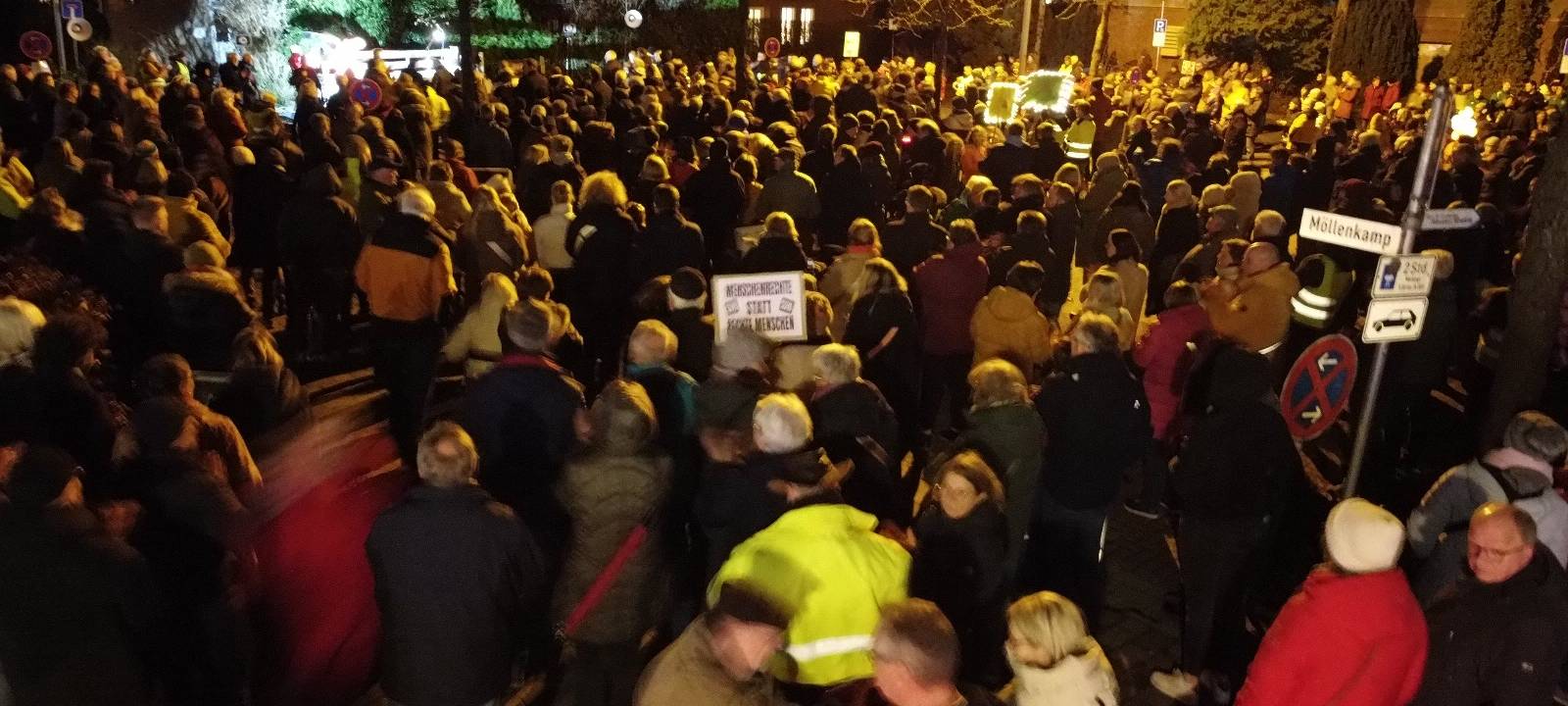 Mahnwache vor Gronauer Ratssitzung