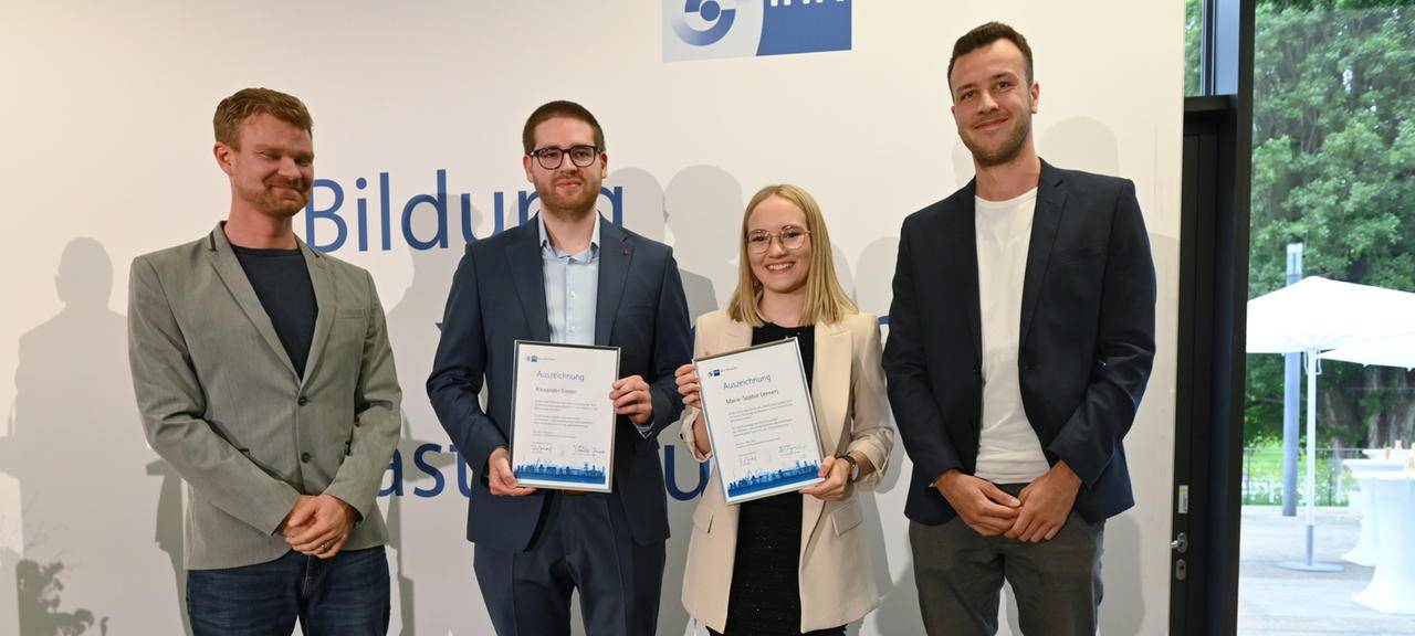 IHK - Beide Jahrgangsbeste aus Kreisunternehmen