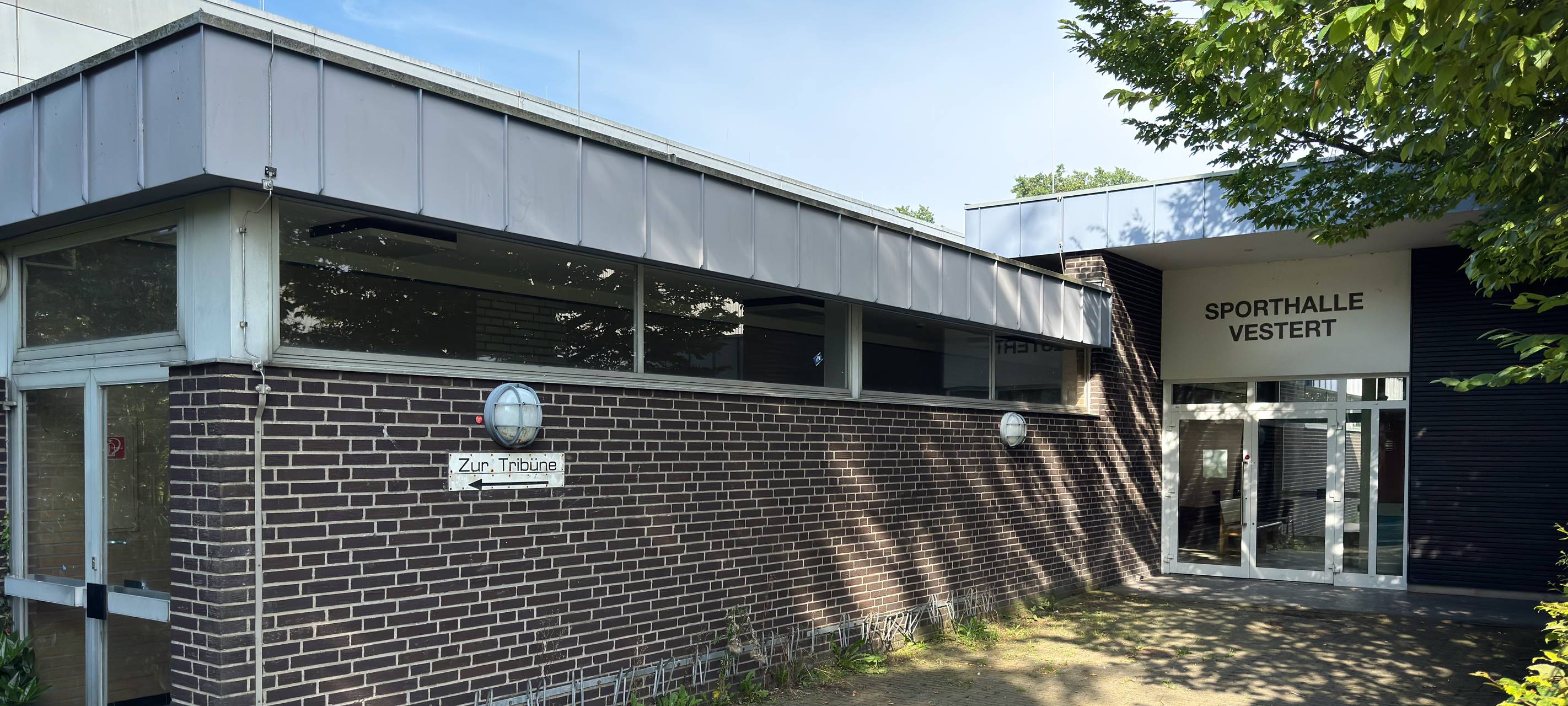 Nach Ferien wieder Schulsport in Ahauser Vestert-Sporthalle