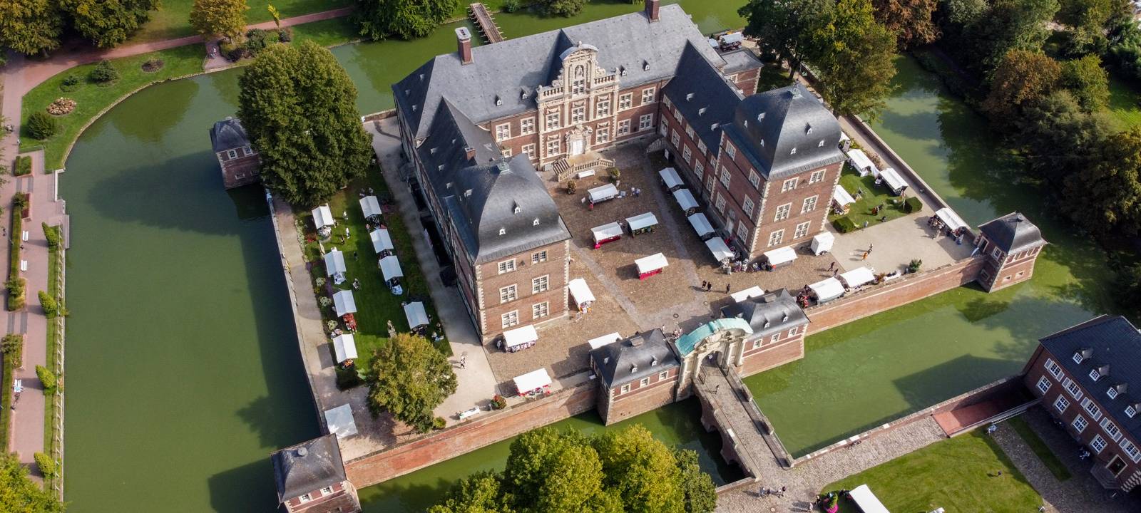 Flyer zu Großprojekt "Wallstraße" in Ahaus