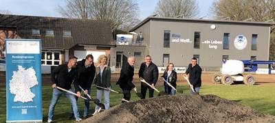 Spatenstich für Sanierung Losbergstadion