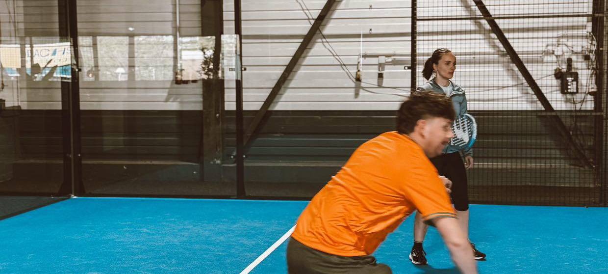 Spielspaß für alle – Indoor-Padel Tennis in Ahaus