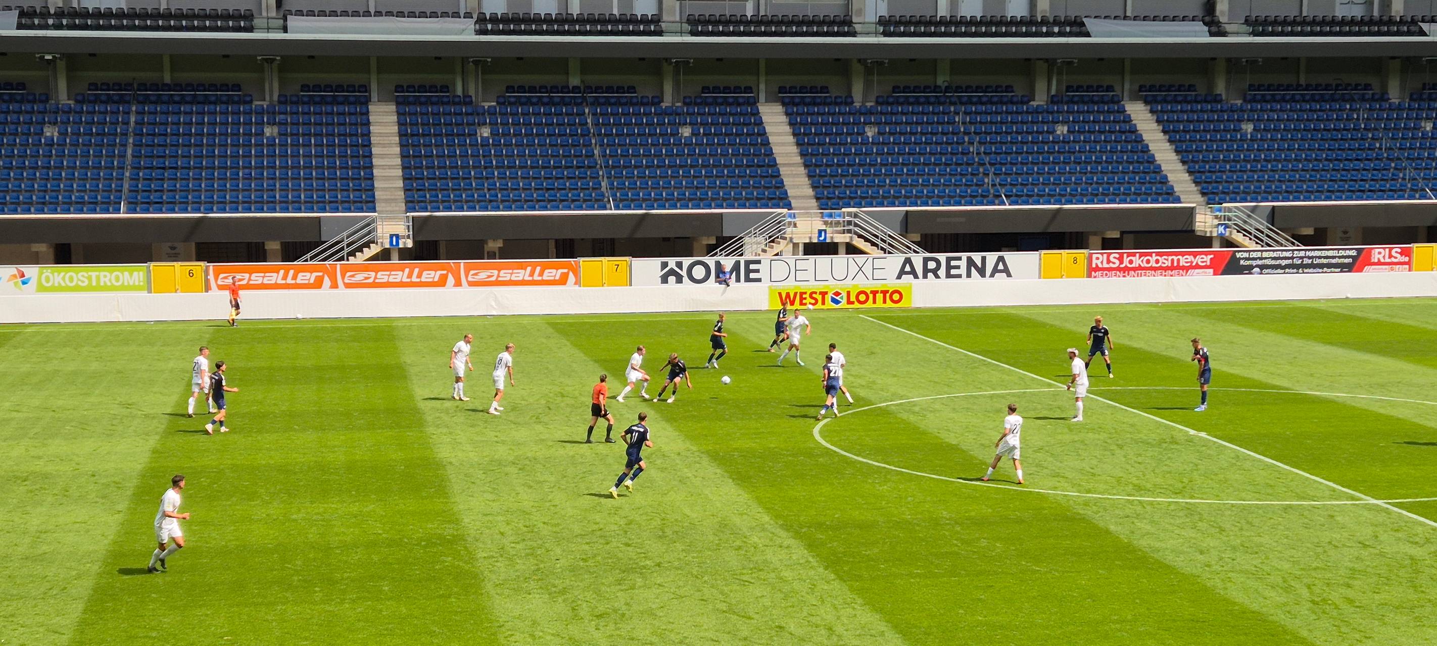 1. FC Bocholt holt Punkt in Paderborn