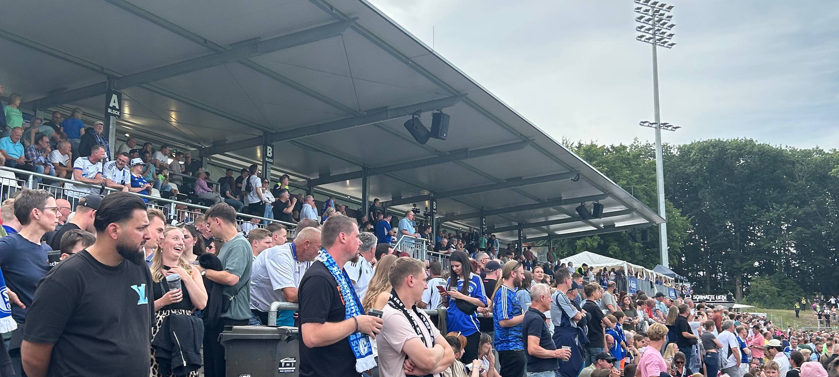 1. FC Bocholt mit gelungenem Test gegen Schalke
