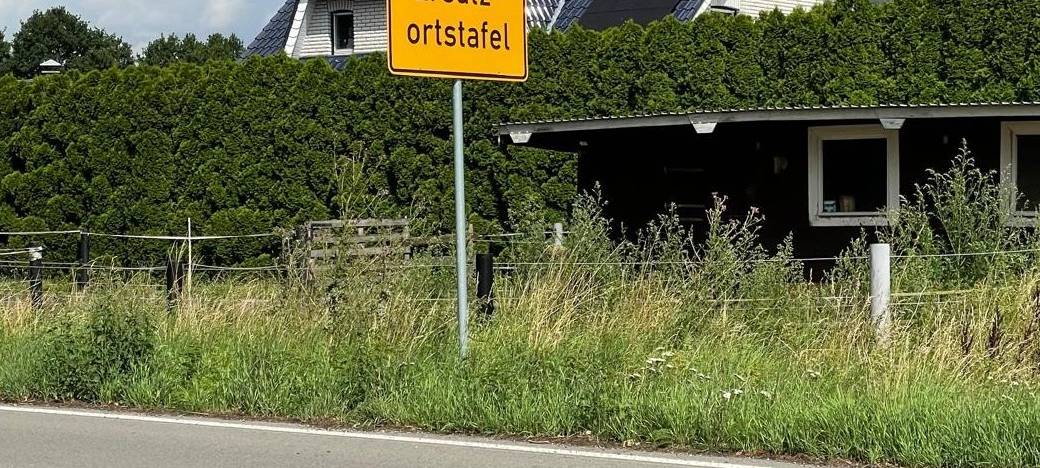 Übergangs-Ortsschild in Epe: Das steckt dahinter