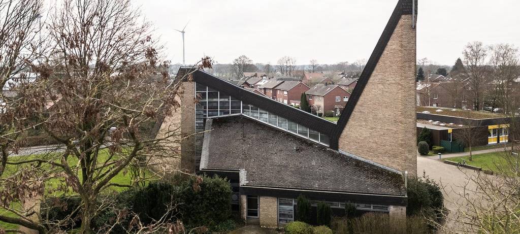 Hochmoor Ergebnis "Kirche im Dorf lassen"