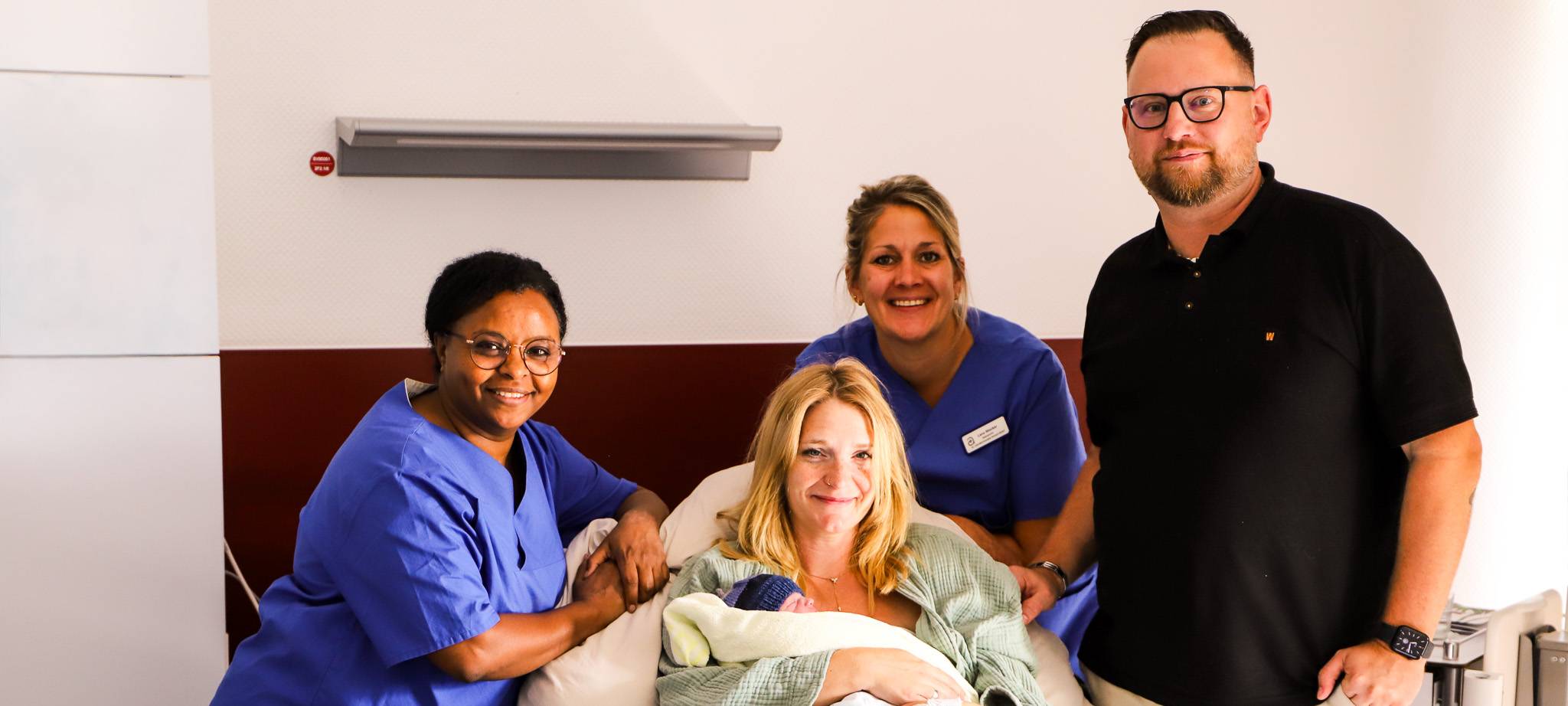 Denise Kollbach bringt ihr achtes Kind im St. Antonius-Hospital Gronau zur Welt