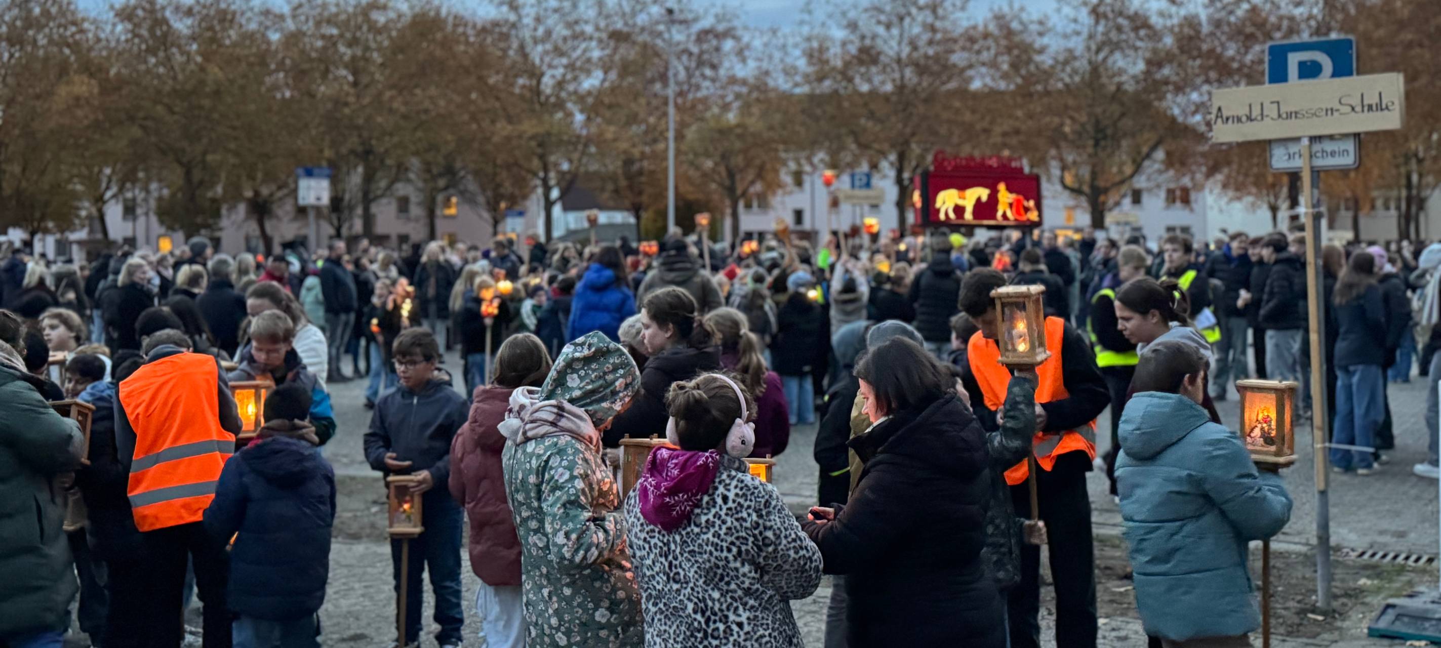 Größter Martinsumzug in Bocholt - wieder gut besucht