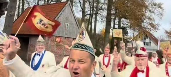 CASH FÜR DEN CLUB - KLEIN KÖLN IN WÜLLEN