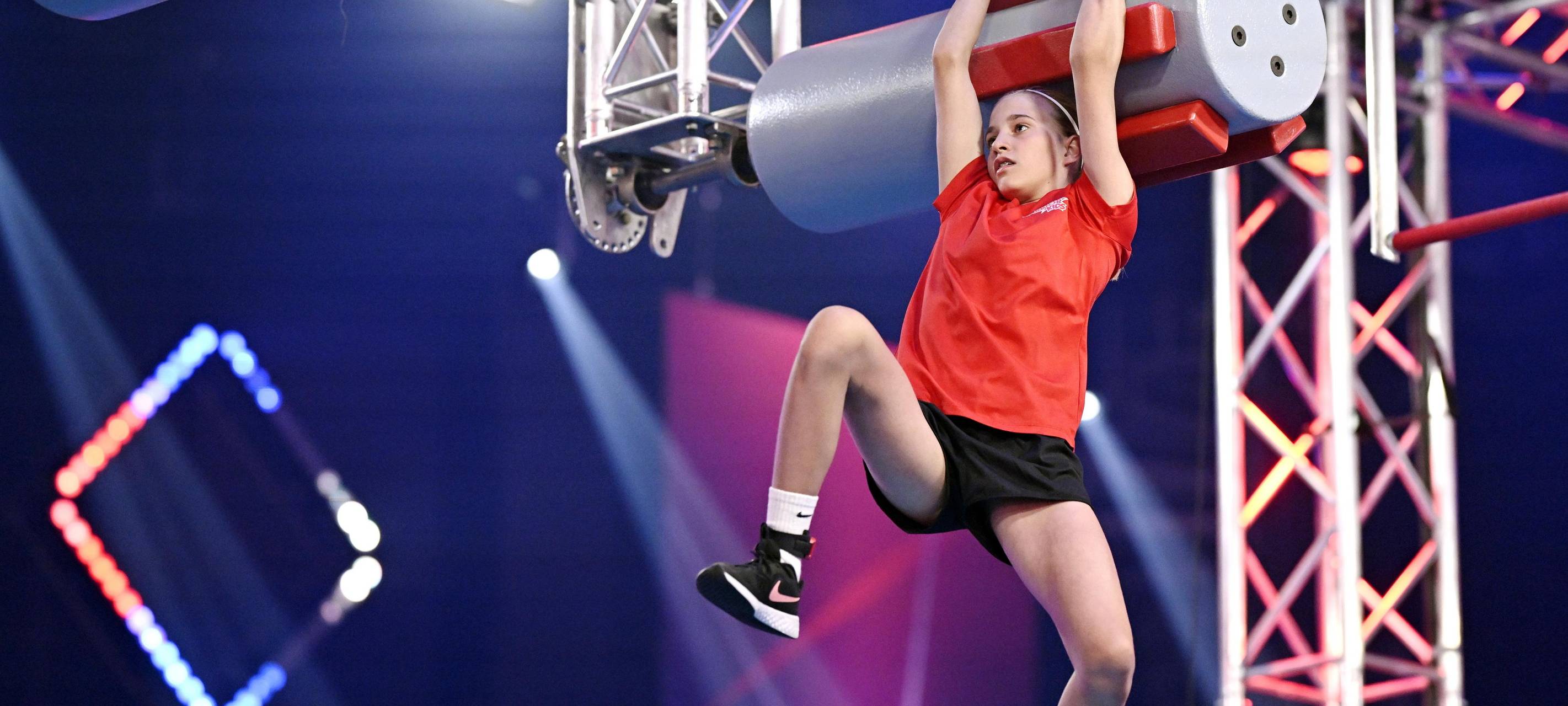 Lotta aus Vreden im Finale der Ninja Warrior Kids Academy