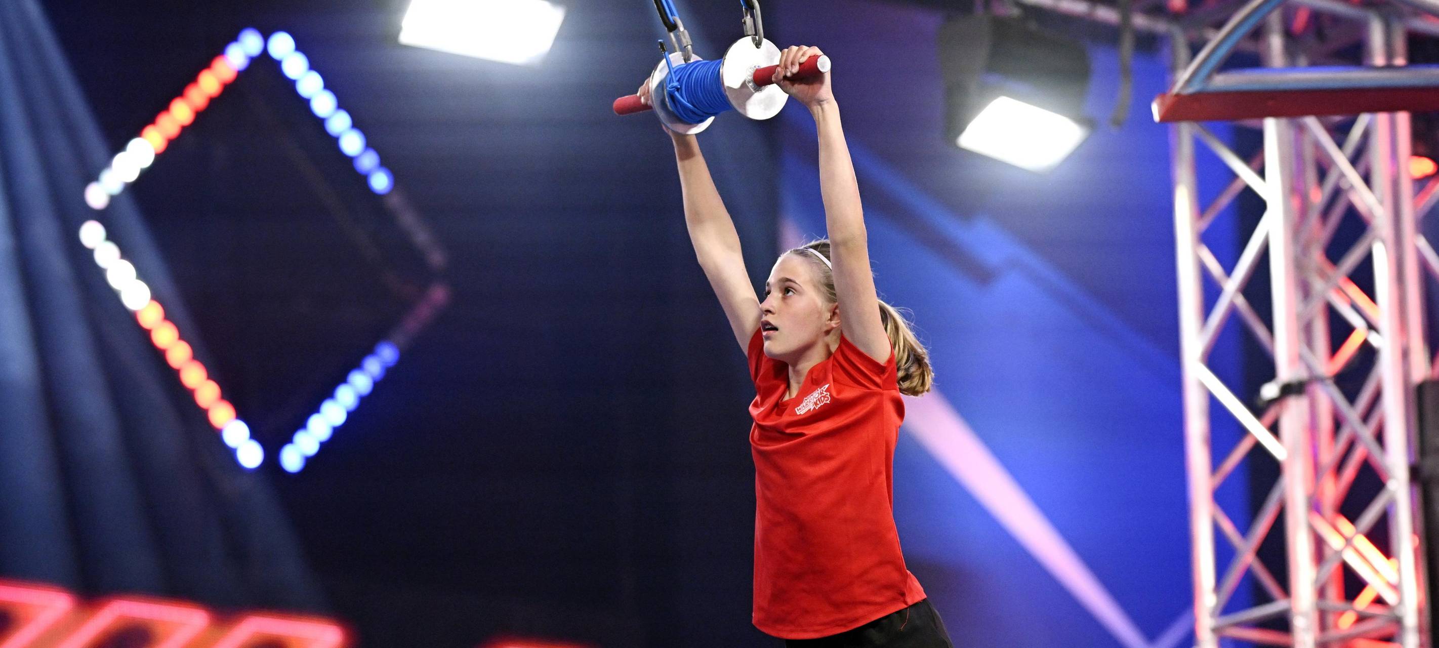 Lotta aus Vreden im Finale der Ninja Warrior Kids Academy