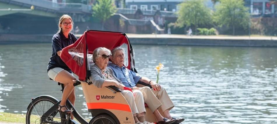 Malteser Bocholt starten neuen Rikscha-Dienst