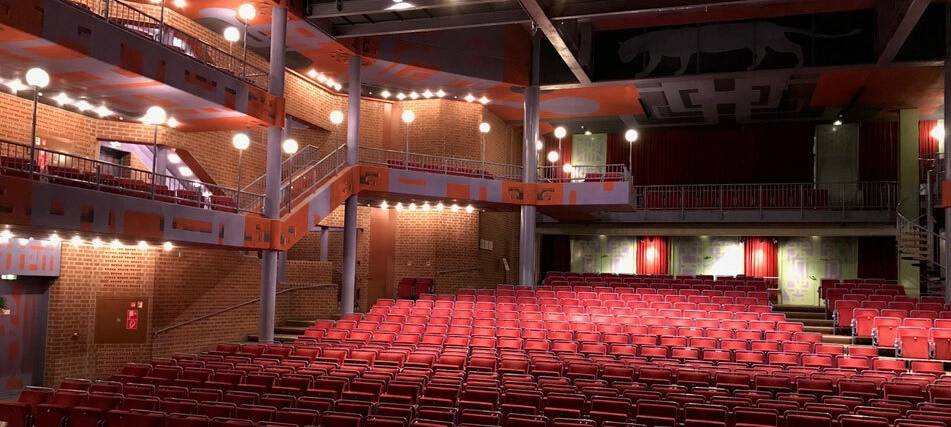 650 denkmalgeschützte Theaterstühle aus Bocholt verschwunden